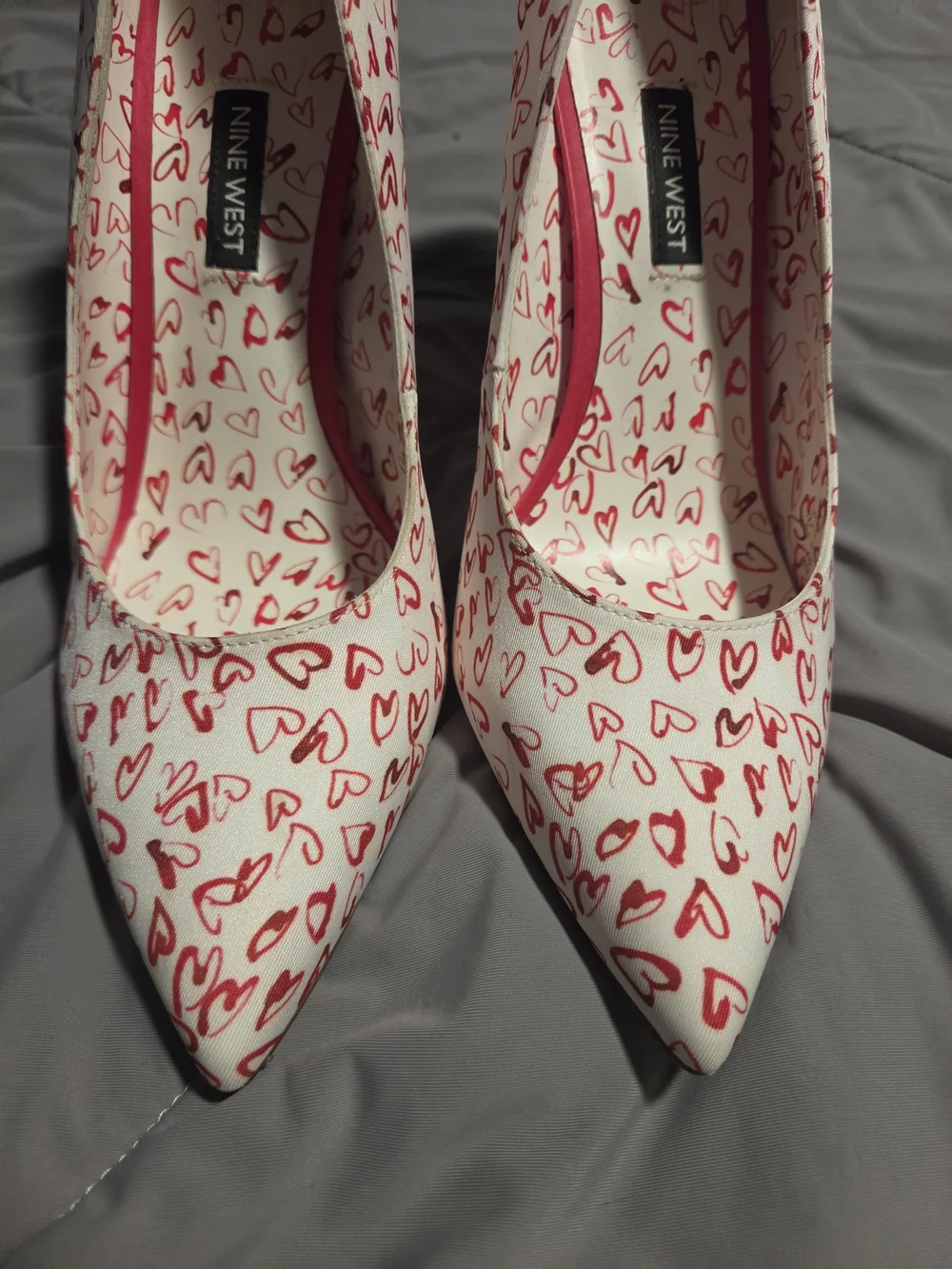 Nine West Women's White Pumps with Red Heart Print